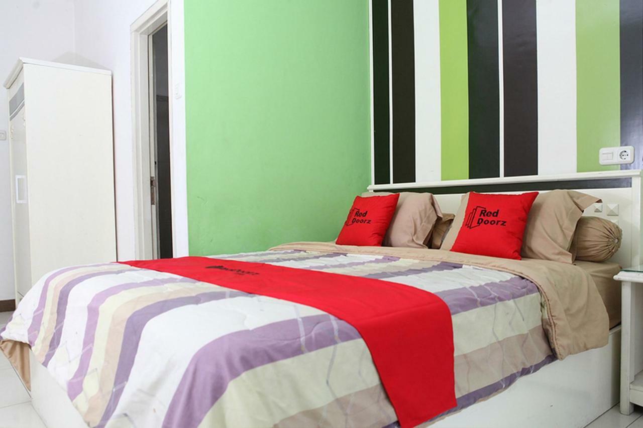 Reddoorz Plus @ Talaga Bodas Bandung Dış mekan fotoğraf